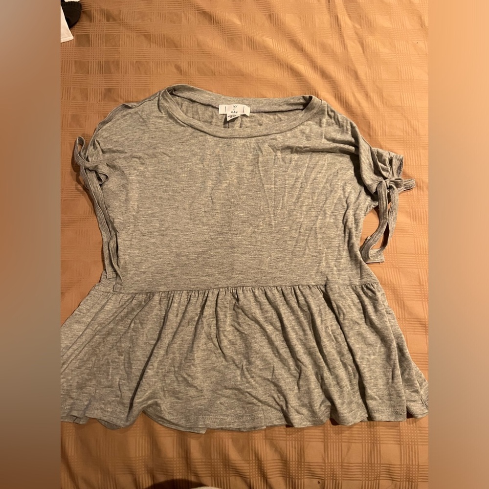 Peplum grey shirt